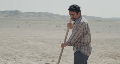 It Was Just an Accident, Neon